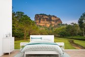 Behang - Fotobehang De Sigiriya met een pad - Breedte 390 cm x hoogte 260 cm