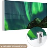 MuchoWow® Glasschilderij 120x60 cm - Schilderij acrylglas - IJsland - Noorderlicht - Sterrenhemel - Foto op glas - Schilderijen