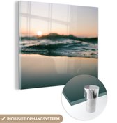 MuchoWow® Glasschilderij 20x20 cm - Schilderij acrylglas - Zee - Golven - Zon - Foto op glas - Schilderijen