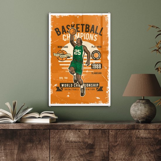 MuchoWow® Glasschilderij 40x60 cm - Schilderij acrylglas - Mancave - Basketbal - Sport - Retro - Foto op glas - Schilderijen