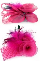 Haardecoratie bloem broche tule, tube, veertjes en bloem roze met klip.