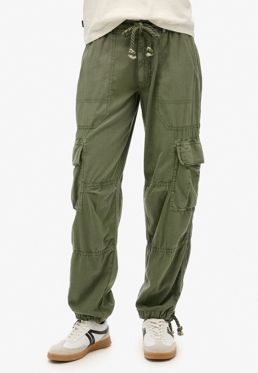 Superdry Lichtgewicht Beach cargobroek Dames Broeken Groen