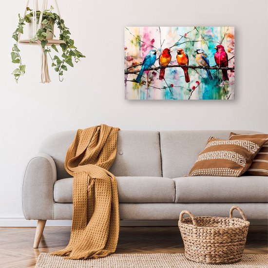 Een aquarel van vijf kleurrijke vogels op een tak, boven een grijze bank met gele deken.