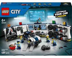 foto van LEGO® City Garage voor Politieauto's, Voertuigspeelset voor Kinderen Vanaf 6 Jaar, Cadeau voor de Feestdagen of een Verjaardag, Inclusief een Aanpasbare Auto en 4 Minifiguren 60457