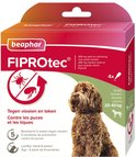 Doos Beaphar FIPROTec. Bruine krulhond kijkt naar rechts. Tekst: Tegen vlooien en teken. Beschermt 5 weken tegen vlooien. 4x 268 mg oplossing. 20-40 kg.