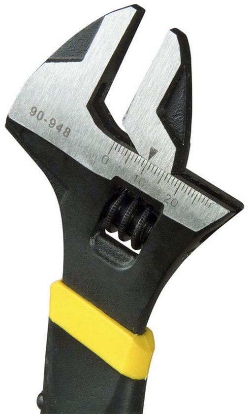 Close-up van de kop van een Stanley verstelbare moersleutel, met gegraveerde schaalverdeling in millimeters.