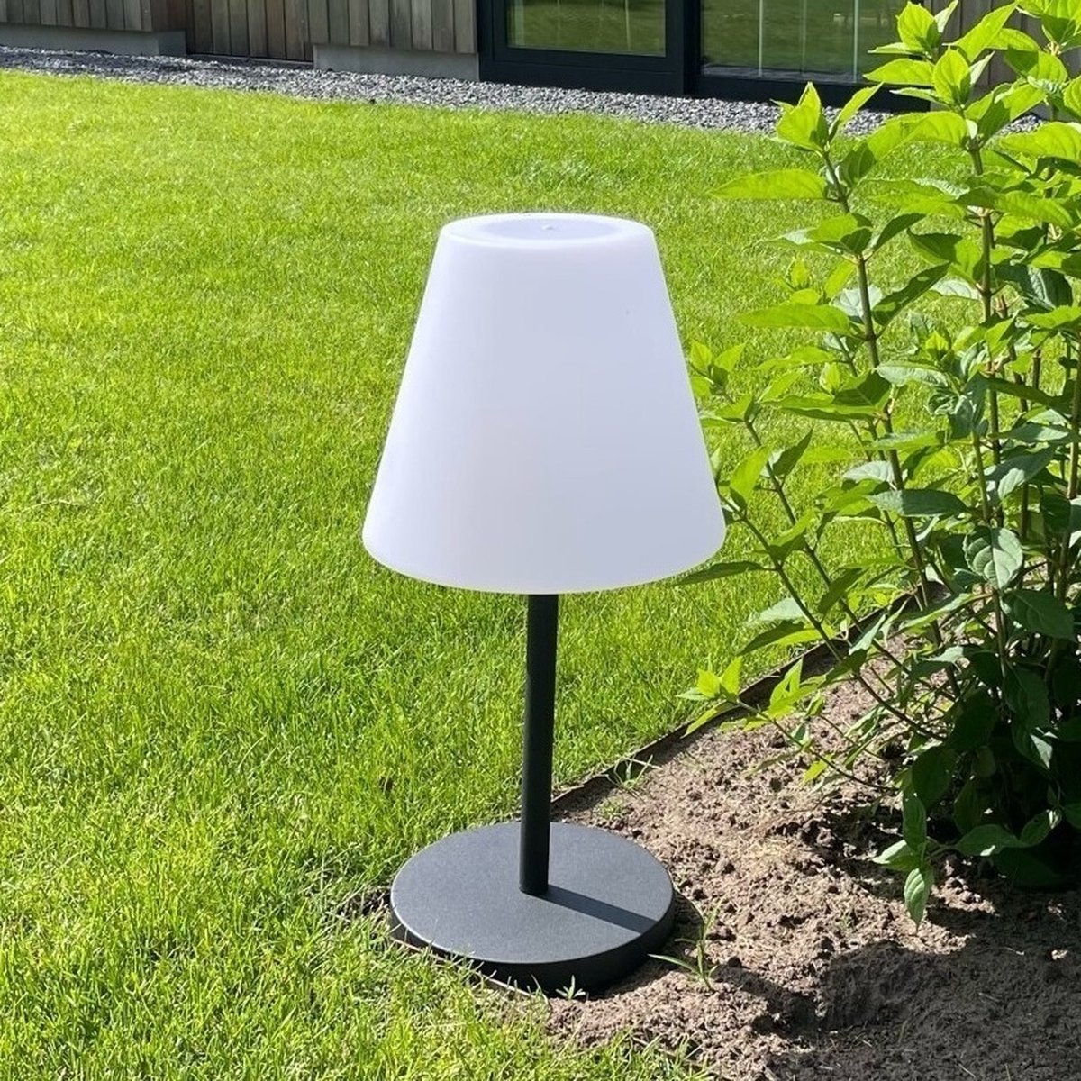 Lampadaire solaire d'extérieur Verdi - LumenXL