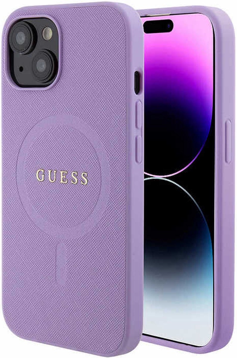 Guess Saffiano Back Case (MagSafe Compatible) - Geschikt voor Apple iPhone 15 (6.1") - Paars