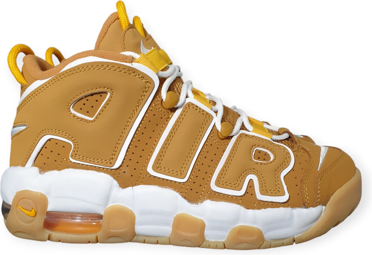 Nike Nike Air More Uptempo Wheat GS Sneakers Unisex Wit