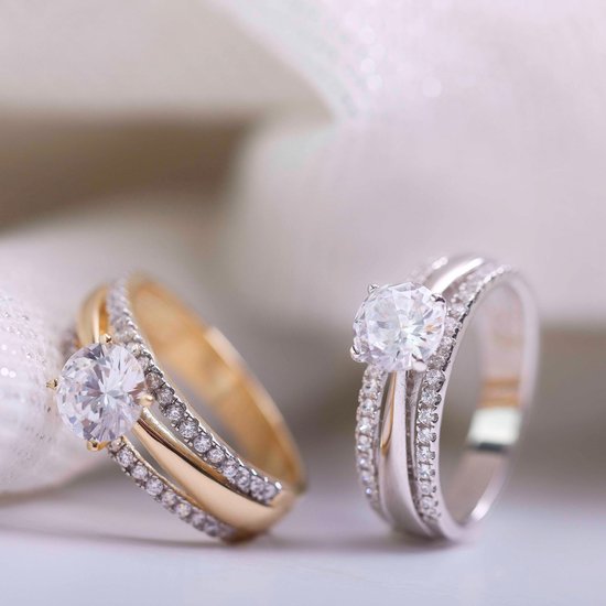 Bague en argent avec zircone