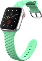 Compatible apple watch bandje - By Qubix - Siliconen 'Twist' bandje - Zee groen - Geschikt voor Apple Watch 38mm / 40mm / 41mm - Apple watch series 3/4/5/6/7