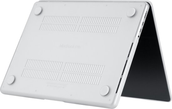 Dessous d'un MacBook Pro blanc avec aérations et pieds en caoutchouc.