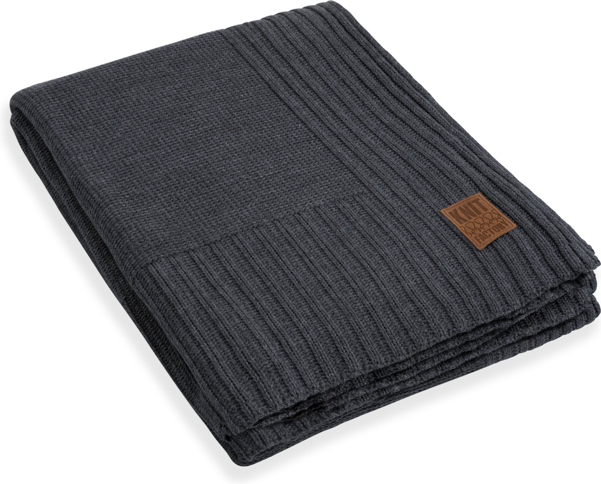 Knit Factory Uni Gebreid Plaid XL - Woondeken - plaid - Wollen deken - Kleed - Antraciet - 195x225 cm