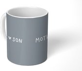 Mok - Koffiemok - Spreuken - Mama - Zoon - Mother - Son - Liefde - Quotes - Grijs - Mokken - 350 ML - Beker - Koffiemokken - Theemok - Mok met tekst