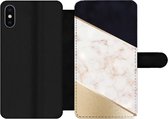 Bookcase Geschikt voor iPhone XS telefoonhoesje - Marmer print - Goud - Roze - Met vakjes - Wallet case met magneetsluiting