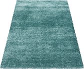 Hoogpolig tapijt met fijne haartjes in de kleur aqua blauw