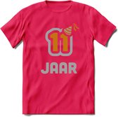 11 Jaar Feest T-Shirt | Goud - Zilver | Grappig Verjaardag Cadeau Shirt | Dames - Heren - Unisex | Tshirt Kleding Kado | - Roze - M