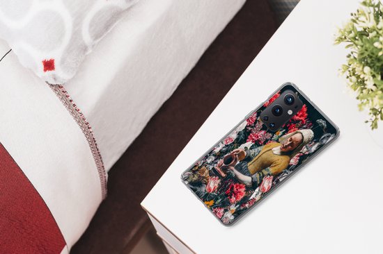 Telefoonhoesje Geschikt voor OnePlus 9 Pro hoesje - Melkmeisje - Vermeer - Bloemen - Siliconen Telefoonhoesje Telefoonhoesje