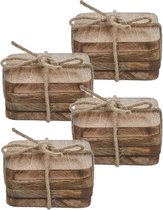 16x Onderzetters van mango hout 10 x 10 x 5 cm