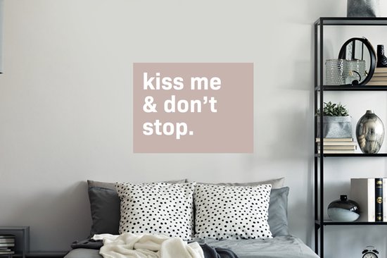 Stickers muraux - Proverbes - Citations - Kiss moi et ne t'arrête pas - Saint-Valentin - 80x60 cm - Feuille adhésive