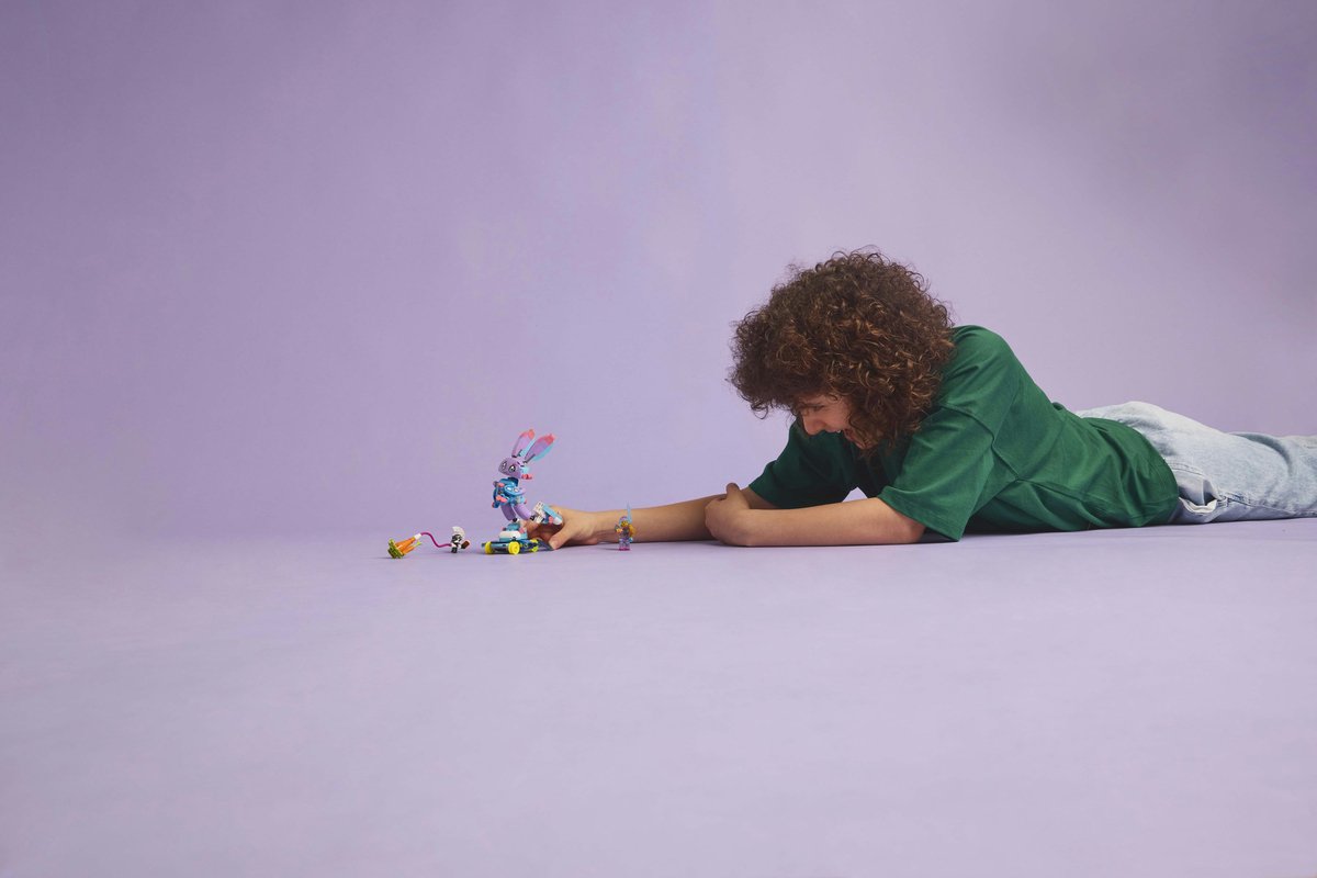 LEGO DREAMZzz - Izzie en Bunchurro het gamende konijn Constructiespeelgoed thumbnail 3