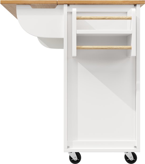 Zijaanzicht van een witte keukenkast op wieltjes met houten bovenblad en rekjes.