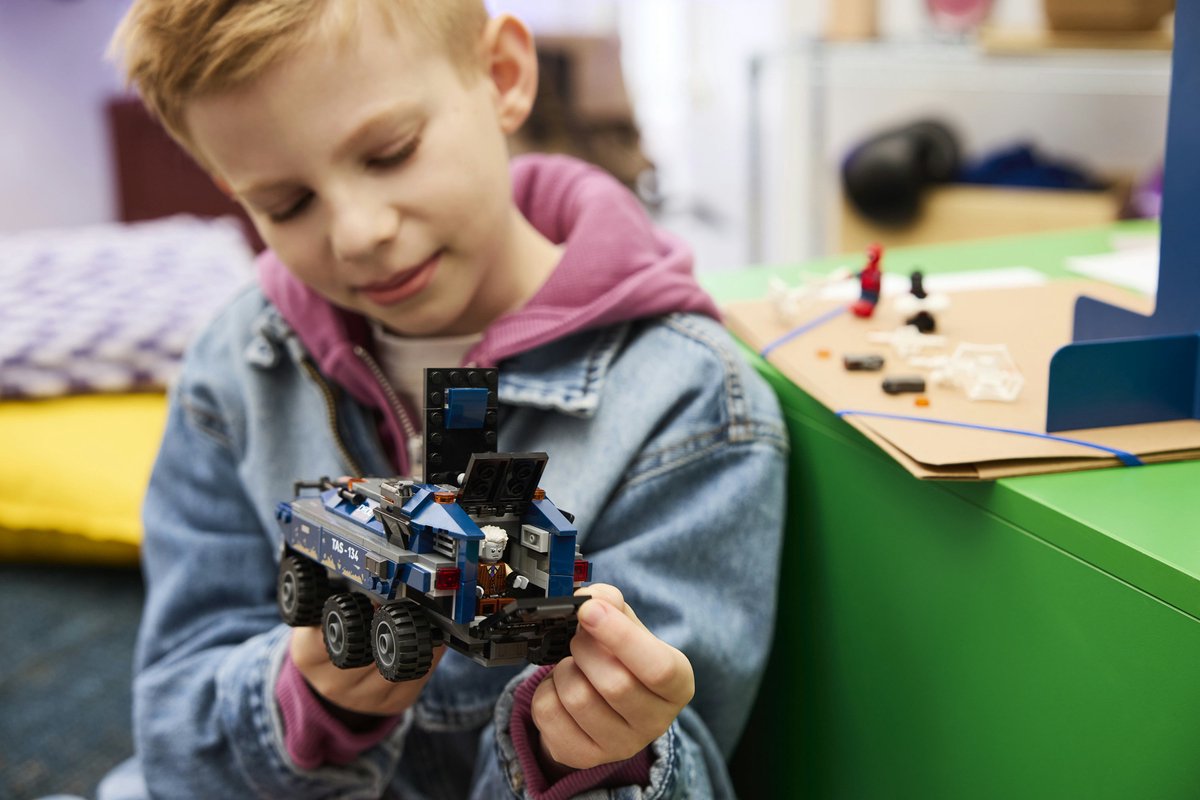 LEGO ǀ Marvel Spider-Man Achtervolging van Gevangenistransport Bouwpakket voor Kinderen 76349 – foto 7
