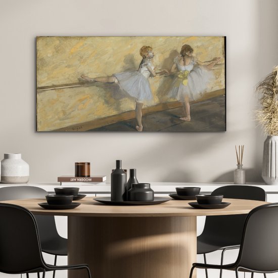 Aluminium schilderij 80x40 cm - Wanddecoratie metaal - Dancers Practicing at the Barre - Schilderij van Edgar Degas - Metalen muurdecoratie woonkamer - Decoratie industrieel - Foto op dibond - Industriële accessoires slaapkamer