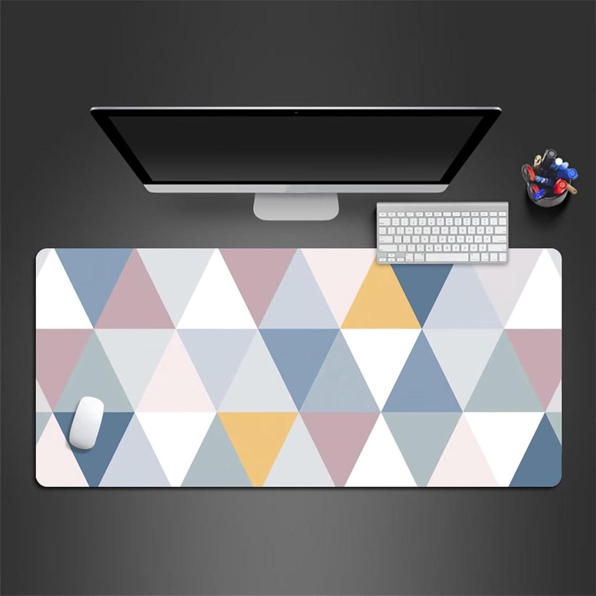 Gaming Mouse Pad, 900 x 400 x 3 mm, Large Mouse Pad, Coloured Triangles Mouse Pad, 900 x 400 x 3 mm, XXL Non-Slip Rubber Mouse Pad, Office Desk Mat for Laptop, Desk Pad, Gaming