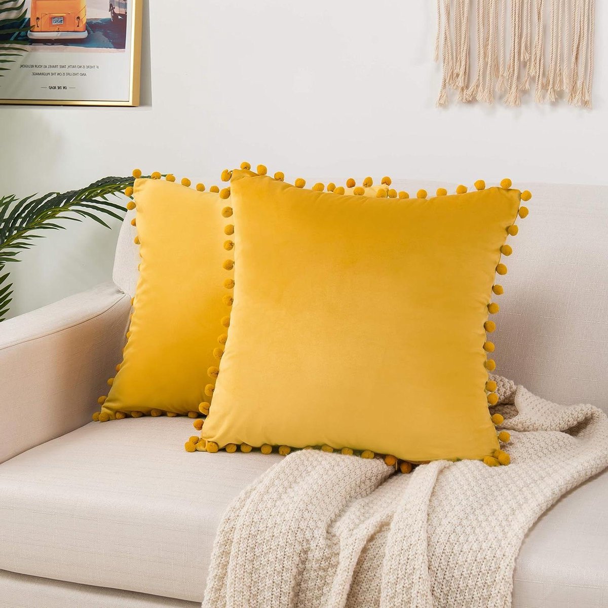 Decoratieve Kussenhoezen - Fluwelen Sierkussens - Woonkamer Aankleden - Pompon Franje Design - 20x20 Inch - Goud Kameel