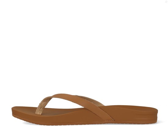 Zijaanzicht van een bruine Reef teenslipper met leren bandjes.