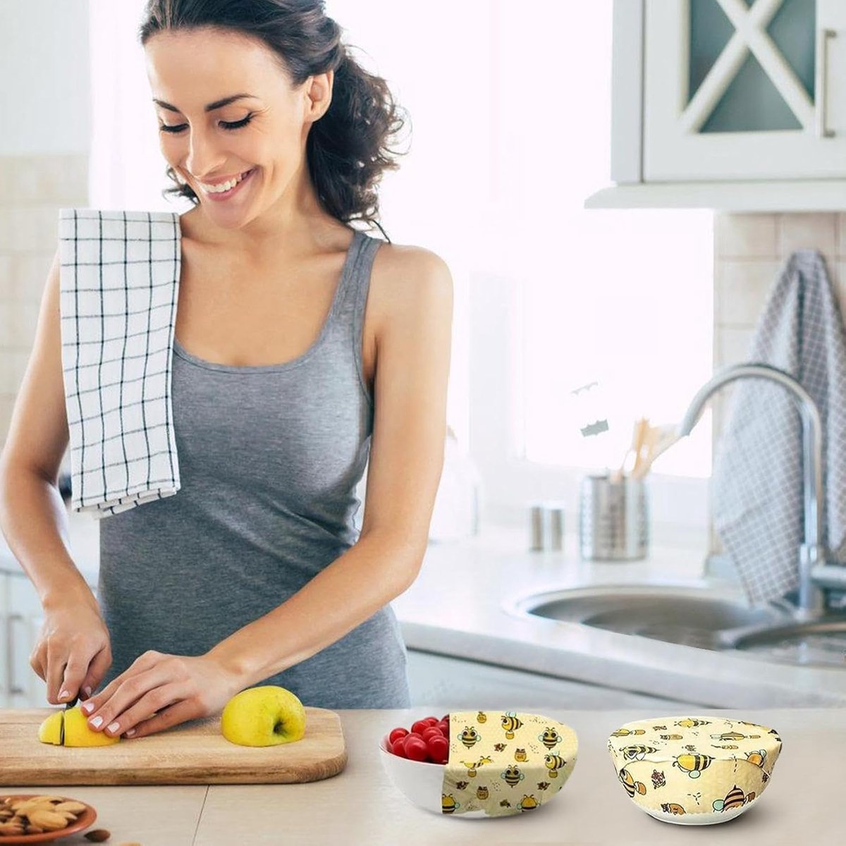 Bijenwasdoeken - Herbruikbare wraps - bijenwasfolie - Bijenwas doek - boterhamzakje - Duurzaam - vershoudfolie - Beeswax wraps - grootte bedekken brood, kaas en meer veilig verpakken - Set van 3 (S/M/L) — cadeau in Kookcadeaus - foto 7
