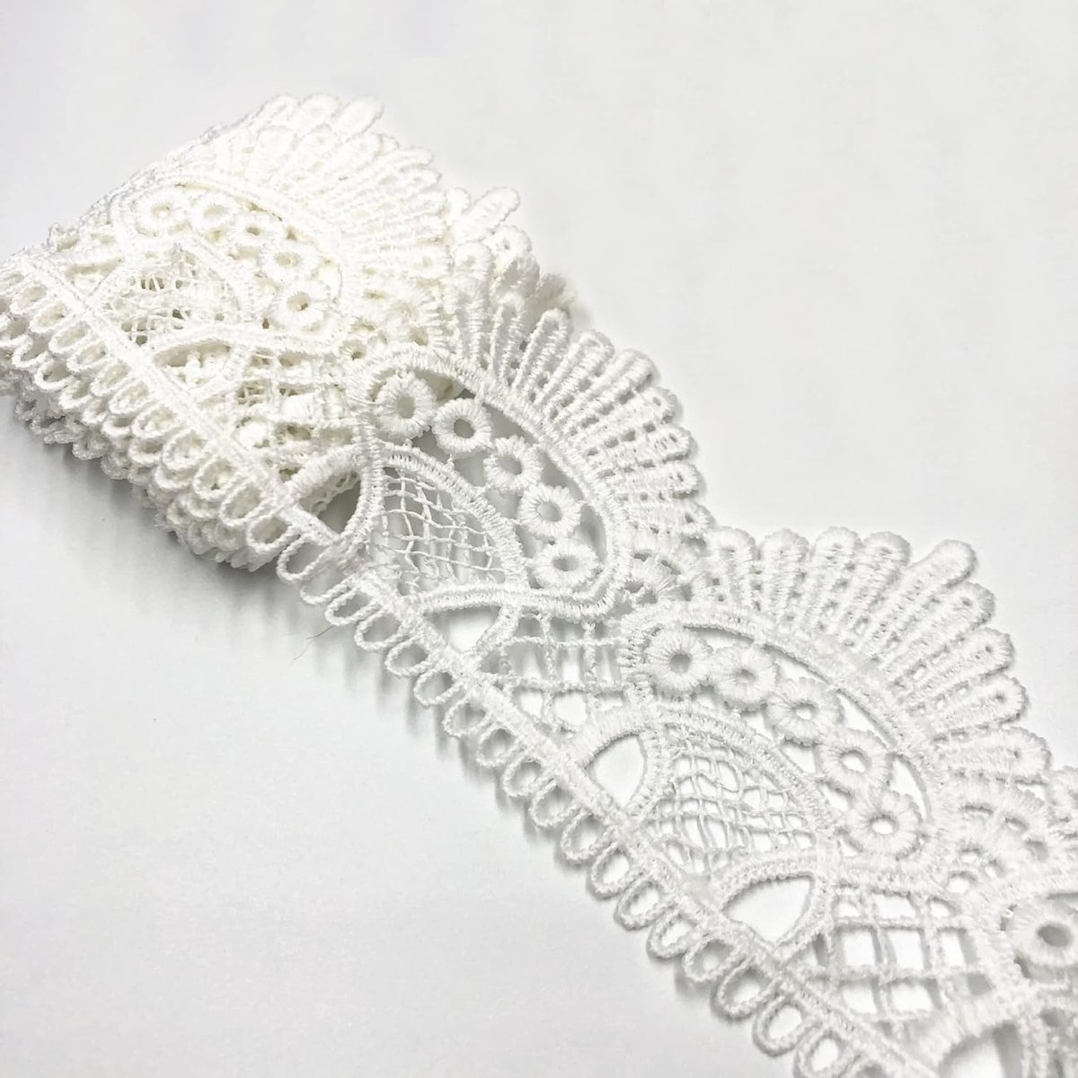 Wateroplosbare Borduurlint van Melksatijn, Vintage Kantrand voor DIY, Bruiloft en Thuisdecoratie, Wit, 6 cm Breed