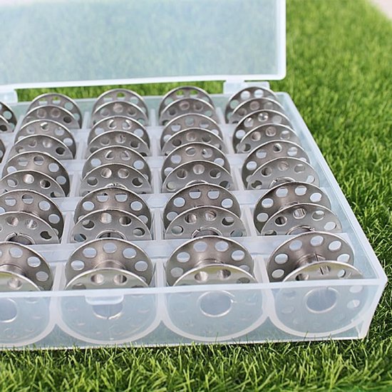 Transparante opbergdozen voor spoelen met eenheidvakken, lichtgewicht design en veilige sluiting voor naaitoebehoren en garenopslag van Merkloos — afbeelding 5