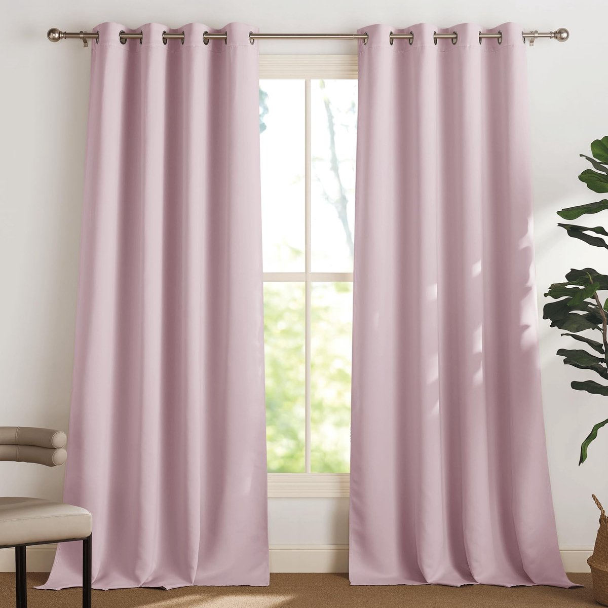 MTTproducts- Gordijnen Verduisterend - Gordijnen met Oogjes - Raamdecoratie - Set van 2 - 140 x 245 cm - Lichtroze - Geluid Verblokkend
