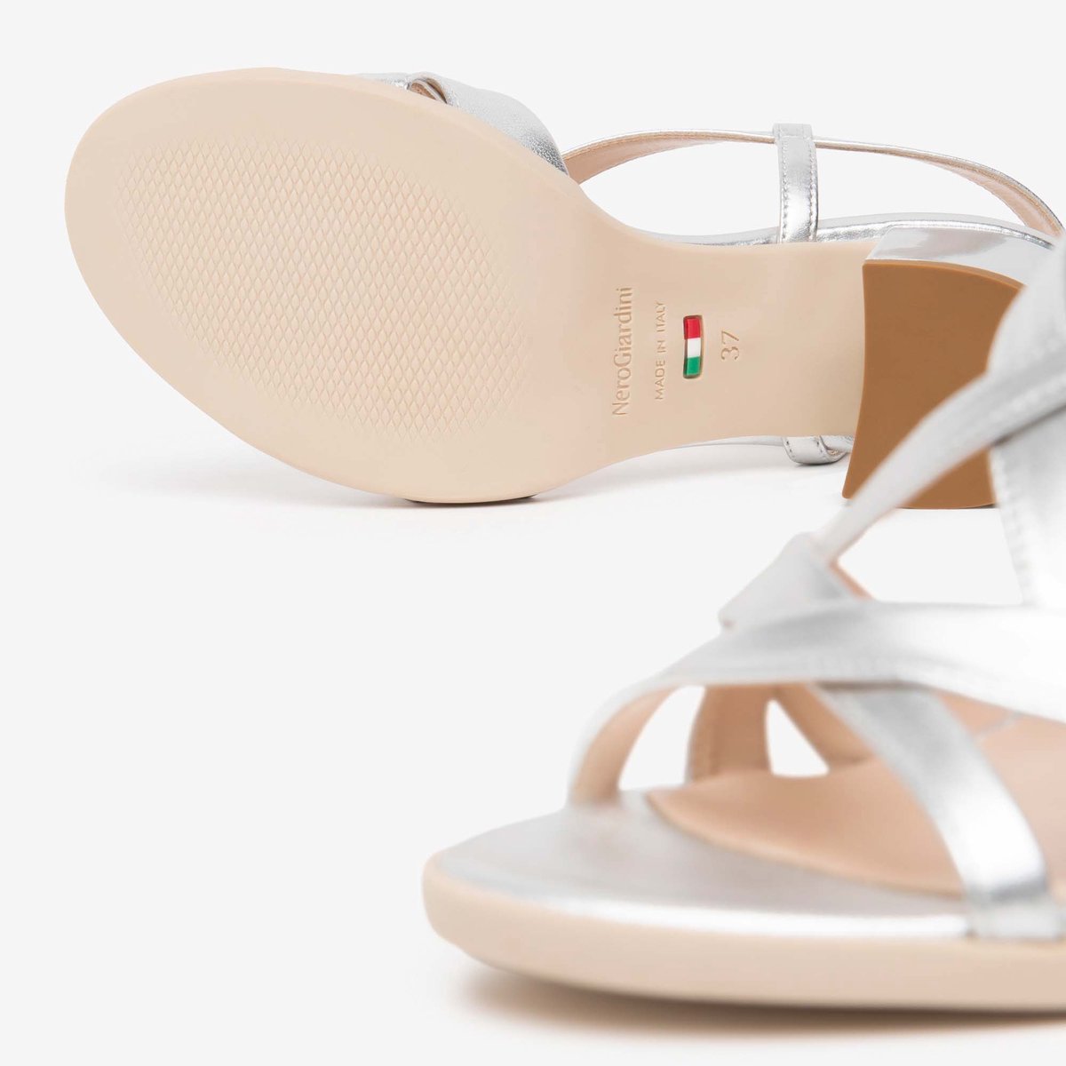 Sandalen Nerogiardini Gegelamineerd Tr Melilla Natuurlijk - Fashion Wear - Vrouwen