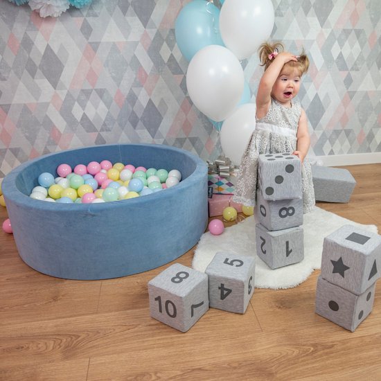 KiddyMoon Ballenbak ballen voor Kinderen Ø7 cm met 700 Stuks - Kinderballen baby - Speelballen voor Ballenbad - BPA-vrij - Ballenbak ballen - Kleurrijke ballen - Baby Speelgoed - Pastelbeige Pastelgeel Wit Munt Roze van Merkloos — afbeelding 2