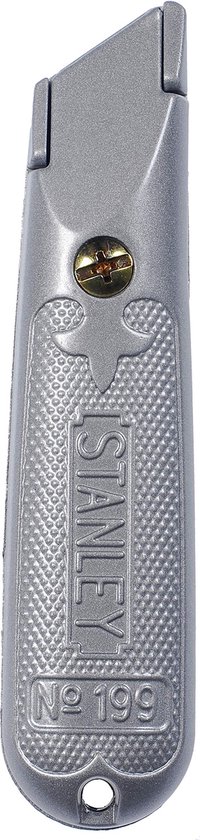 Close-up van zilverkleurig Stanley mes No. 199 handvat met merklogo en textuur.