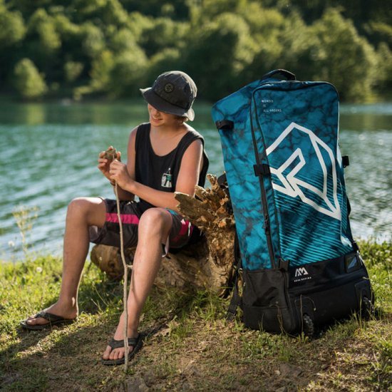 Osprey | Draagtas voor bodyboard, gewatteerde drievoudige boardtas met opbergzakken, ventilatieopeningen en rugzakriemen, geschikt voor maximaal 3 planken, zwart Osprey | Draagtas voor bodyboard, gewatteerde drievoudige boardtas met opbergzakken, ventilatieopeningen en rugzakriemen, geschikt voor maximaal 3 planken, zwart