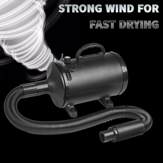Zwarte waterblazer op zwarte achtergrond met illustratie van sterke wind.