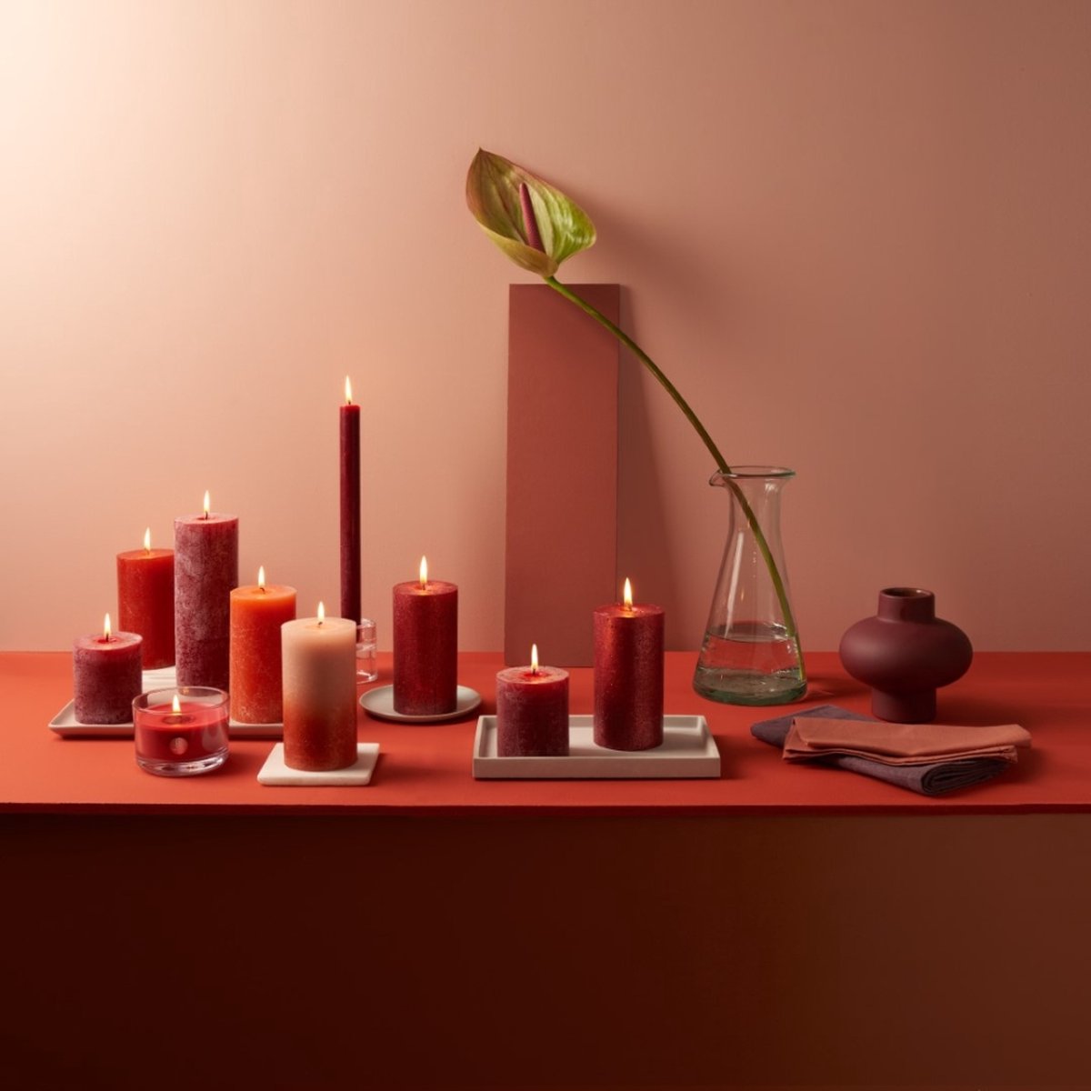 Bolsius Rustiek stompkaars - Fading metallic - 130/68 - 1 Stuk - Velvet Red + Copper rood