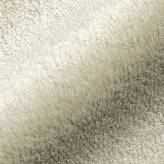 Close-up van de zachte textuur van een beige fleecemateriaal.