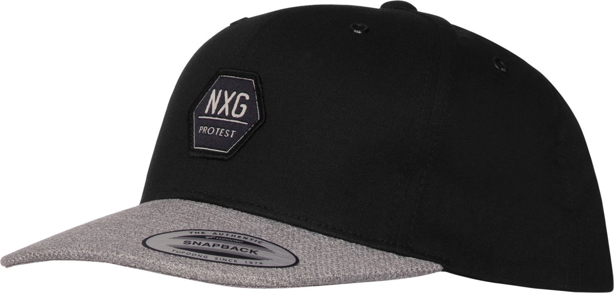 Protest Nxg Kobe – Pet Unisex – Snapback – Borduursel – Verstelbare sluiting Zwart