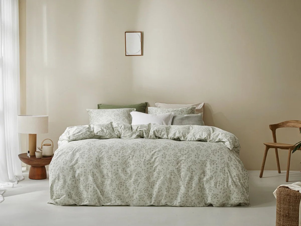 Yumeko dekbedovertrek katoen satijn natuurlijke bloemen 200x220 - Biologisch & ecologisch