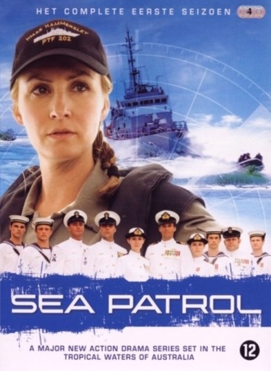 DVD-hoes met een vrouw in een pet op de voorgrond, een schip op de achtergrond en de tekst 'SEA PATROL'.