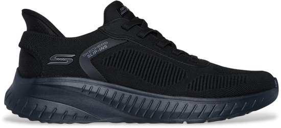 Zwarte Skechers Slip-Ins sneaker met 'S' logo en tekst 'SLIP-INS' op de zijkant.