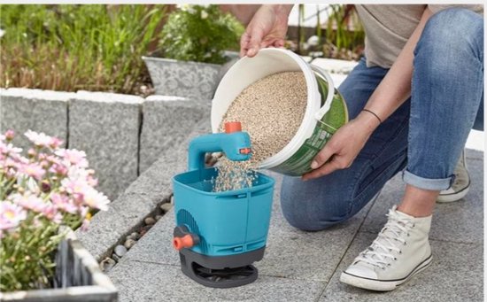 GARDENA Handstrooier M - Strooikar- 100m2 - 1.8 Liter van GARDENA — afbeelding 3