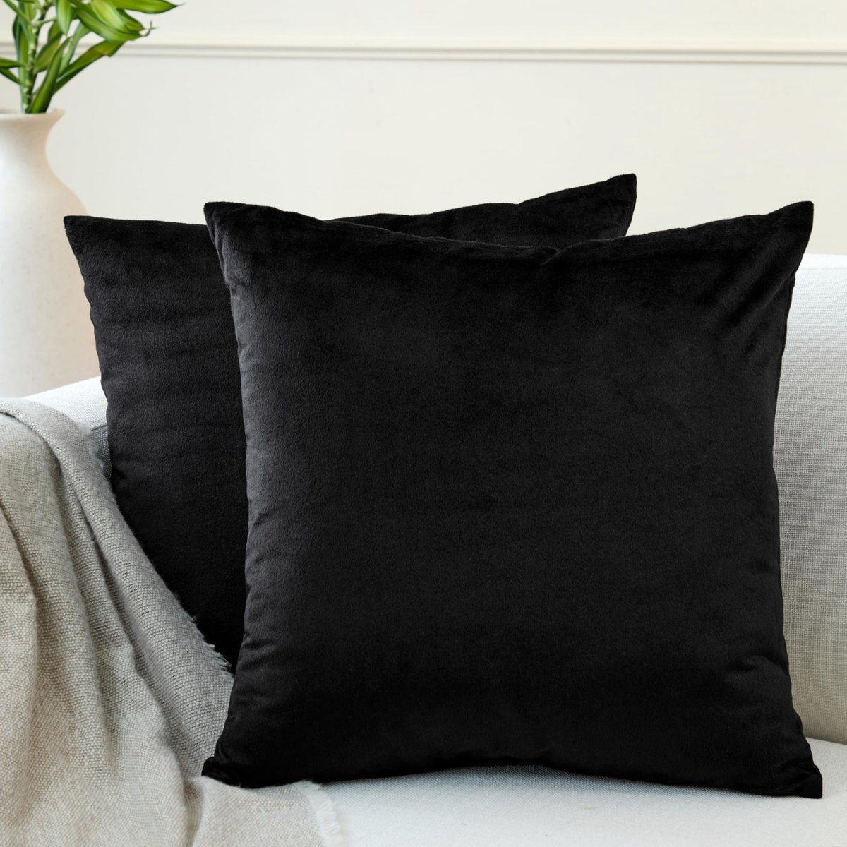 Ibenzoa Set van 2 Zachte Fluwelen Kussenhoezen voor Bank of Bed, 60 x 60 cm zwart