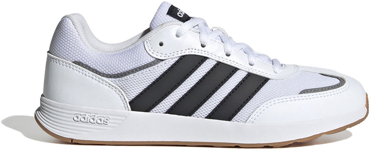 Cloud White / Core Black / Grey Three