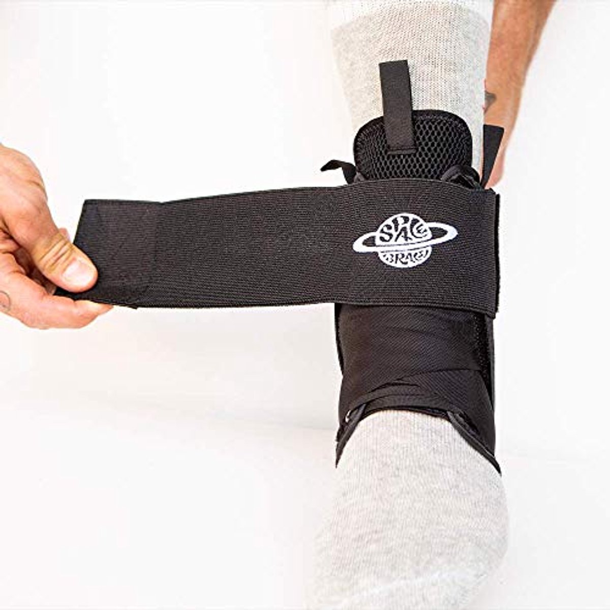 Quick Lace Up Enkelbrace voor Sport en Activiteiten - Ondersteuning voor Mannen, Vrouwen en Kinderen
